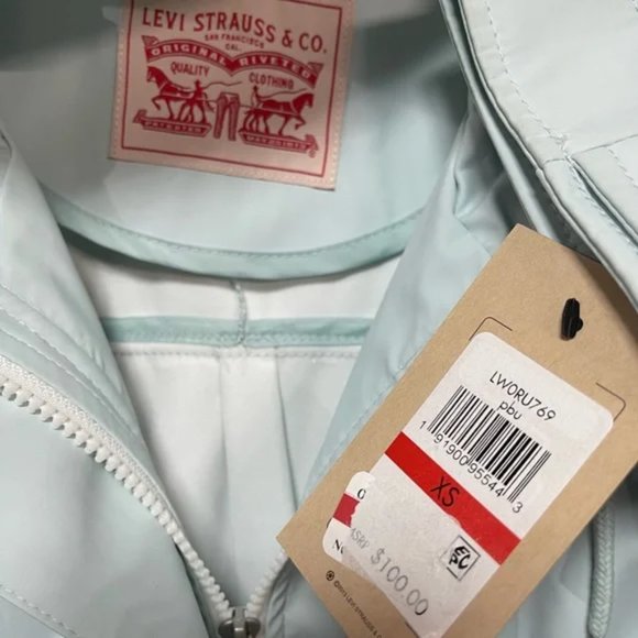 BNWT Levi’s Hoodie Rain coat/Wind breaker Small Sm - Picture 3 of 8